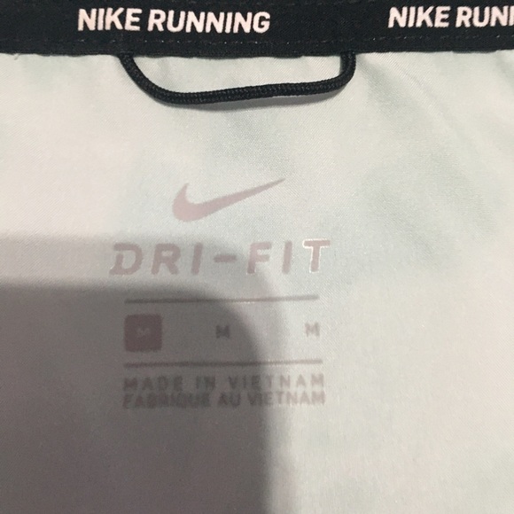 Nike Windbreaker - Picture 6 of 8